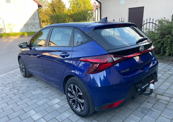 Hyundai i20 cena 54900 przebieg: 61080, rok produkcji 2020 z Trzebiatów małe 211